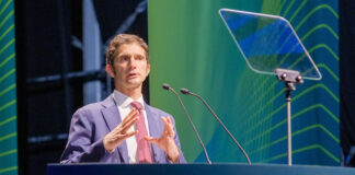 Industria: i rincari frenano la crescita