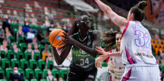 Colpo Umana Reyer Venezia: Awak Kuier in orogranata Awak Sabit Bior Kuier Banco di Sardegna Dinamo Sassari - Virtus Eirene Passalacqua Ragusa Legabasket Femminile LBF Techfind Serie A1 2021-2022 Sassari, 01/03/2022 Foto L.Canu / Ciamillo-Castoria