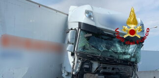 FOTONOTIZIA – Scontro fra tre mezzi pesanti in A4: un ferito