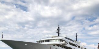 In Riva Sette Martiri il megayacht Dream (106,5 metri) di Luiz Saverin, co-fondatore di Facebook Il mega-yatch Dream
