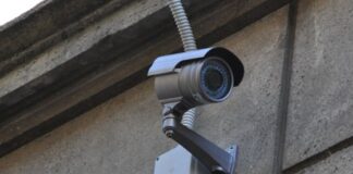 Videocamere di sorveglianza, Adico: “Boom di richieste nei condomini mestrini” Una videocamera di sorveglianza - immagine di repertorio