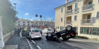 Ruba 3 auto e uccide un ciclista: pomeriggio da far west finisce in tragedia