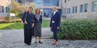 Tumore alla mammella, al distretto di Favaro il primo Spazio dei bisogni “non medici” Da sinistra, Csermely, Sampognaro e Bullo