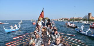 Questa mattina a Pellestrina l’ultimo saluto a Giuseppe “Bepi” Fongher Il corteo acqueo per Giuseppe "Bepi" Fongher