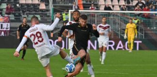 Venezia FC-Reggina 1-2, non basta un buon primo tempo Venezia FC-Reggina - foto: Andrea Pattaro@Vision