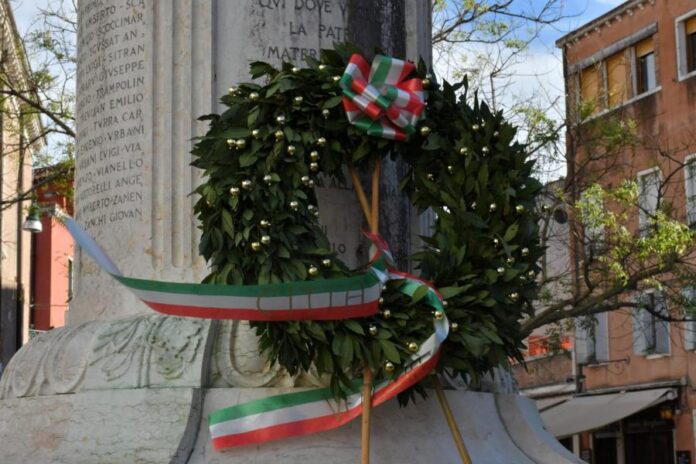 Festa dell'Unità Nazionale - Deposizione corona a Santa Margherita Venezia (Foto dal sito web Comune di Venezia)