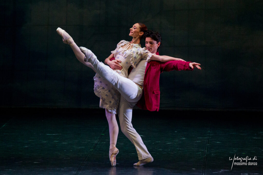 Coppélia Udine - foto Massimo Danza