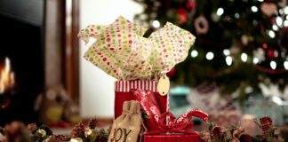 Per i regali di Natale gli italiani spenderanno 157 euro a testa, meno dell’anno scorso