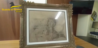 Sequestrato l’ “Apollo con lo Scudo”, falso dipinto attribuito a Giambattista Tiepolo Il falso Apollo con lo Scudo, attribuito a Giambattista Tiepolo