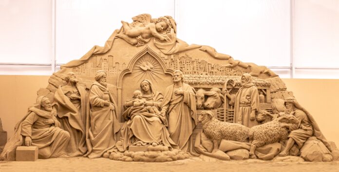 Jesolo Sand Nativity, una delle sculture di sabbia esposte