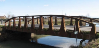 Sarà demolito e ricostruito il ponte sul Canale Lugugnana Il ponte sul canale Lugugnana