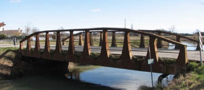 Il ponte sul canale Lugugnana