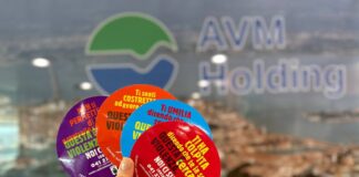 Sui mezzi ACTV adesivi contro la violenza sulle donne Gli adesivi contro la violenza sulle donne che saranno messi a bordo dei mezzi ACTV