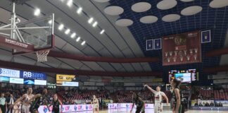 Umana-Ragusa 69-52 Umana-Ragusa, playoff 2022/23: canestro di Shepard - foto notizieplus