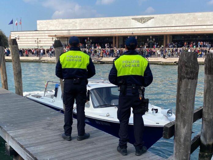 Controlli della Polizia Locale di Venezia