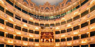 Teatro La Fenice, biglietti a prezzo ridotto per i residenti nella Città Metropolitana Il Teatro La Fenice di Venezia