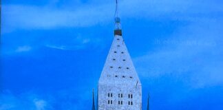 L’archiscultura “Torre di Luce” in partenza per New York L’archiscultura “Torre di Luce” che partirà per New York