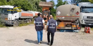 Gdf Padova: Scoperto un deposito di rifiuti abusivo Deposito rifiuti abusivo GDF