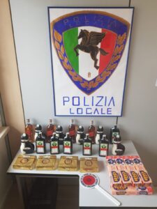 Liquori sequestrati dalla Polizia Locale