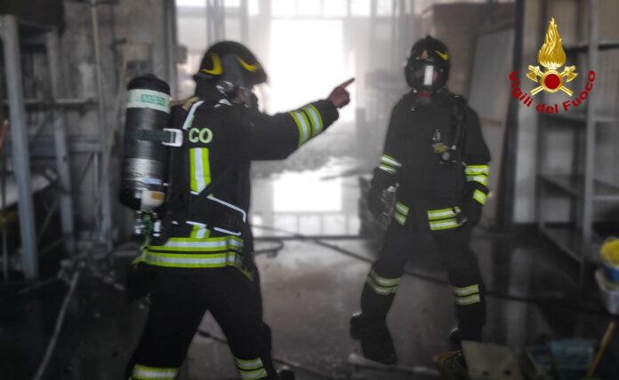 La scena dell'incendio a Fossalta di Portogruaro