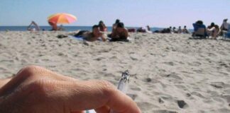 Divieto di fumo in spiaggia, presto anche a Jesolo divieto di fumo