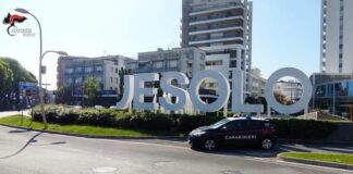 Deve scontare oltre due anni di carcere: rintracciato in un hotel a Jesolo I Carabinieri di Jesolo