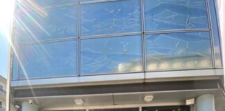 Risse, furti: chiuso a Mestre bar frequentato da pregiudicati La Polizia appone i sigilli al bar in via Gozzi a Mestre