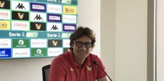 Venezia FC-Cosenza, Vanoli: “Sarà un altro bell’esame” Paolo Vanoli in conferenza stampa pre Venezia FC-Cosenza - foto notizieplus