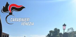 Deruba una turista a bordo di un autobus: arrestato dai Carabinieri I Carabinieri di Venezia in azione