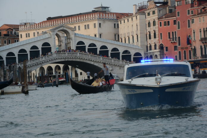 La Polizia di Stato in azione a Venezia - foto di repertorio