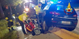 Noventa di Piave, auto finisce su un cordolo di cemento: un ferito Noventa di Piave, l'auto finita sul cordolo di cemento