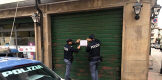 Era diventato ritrovo di sbandati e spacciatori: chiuso bar a Mestre La Polizia di Stato chiude il Bar 808 a Mestre