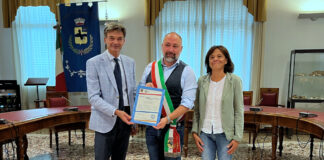 Noventa di Piave è il primo “Comune attivo” dell’Ulss 4 Il Sindaco di Noventa di Piave riceve l'attestazione di Comune Attivo dai direttori dell'Ulss 4