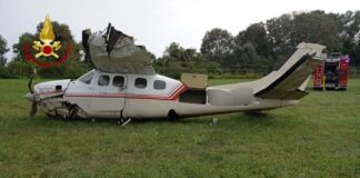 Atterraggio di emergenza al “Nicelli” del Lido di Venezia: tre feriti L'aereo atterrato in emergenza al Lido di Venezia