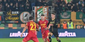 Venezia-Catanzaro 2-1, Johnsen: “Giochiamo col cuore e i tifosi lo vedono “ Dennis Johnsen in Venezia FC-Catanzaro - foto Andrea Pattaro @Vision