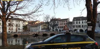 Simula l’acquisto di casa per un cliente: agente immobiliare denunciato per truffa