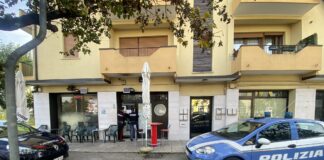 Ritrovo di sbandati: chiuso per dieci giorni il Bar Sara a Campalto Polizia e Carabinieri appongono i sigilli al Bar Sara di Campalto