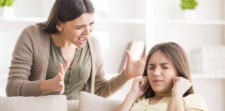 E’ online il podcast “Alveari” per adolescenti e genitori