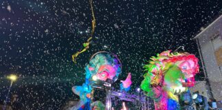 Carnevale 2024: a Mestre sfilano i Carri Allegorici Carri allegorici a Mestre