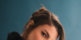 Emma attesa al Sottomarina Sound Beach Emma