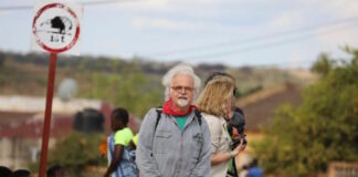 Patrizio Roversi al Candiani in “Oltre il Petrolio” Patrizio Roversi