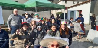 Gli Ospiti dell’Istituto Bon Bozzolla seguono la “Prima sfilata dei carri allegorici” a Soligo