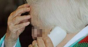 Attenzione alle truffe da parte di falsi agenti delle Forze dell’Ordine Truffa telefonica - foto di repertorio