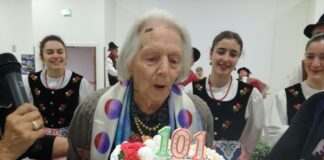 Egle e Giuseppina festeggiano, insieme, 202 anni