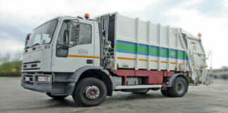 Chioggia, camion della raccolta rifiuti investe in retromarcia un uomo Un camion di Veritas - foto di repertorio tratta dal sito del Comune di Venezia