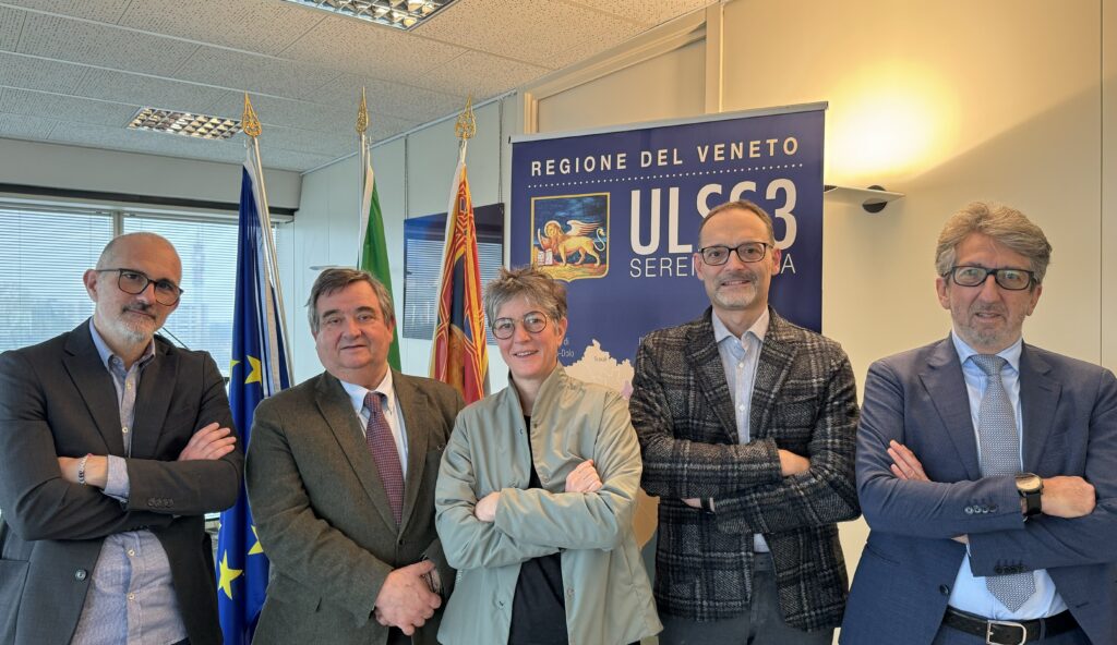 Ortopedie dell'Ulss 3: il Direttore Contato con i Primari Vigo (da sin.) Pini, Segnana e Ricciardi