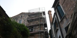 Palazzetto Favero a rischio crollo: il Comune vieta l’accesso Palazzetto Favero a San Polo