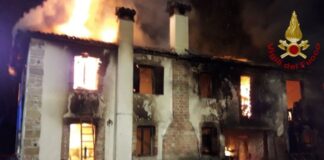 Spaventoso incendio a Sernaglia, distrutta casa colonica