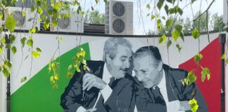 Murale con Falcone e Borsellino, l’opera di Manuel Giacometti alle scuole di Casale
