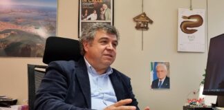 Zuin (Ulss 3) “La sigaretta elettronica? Fa male e non aiuta a smettere” Massimo Zuin, Direttore dei Servizi sociosanitari dell'Ulss 3 Serenissima